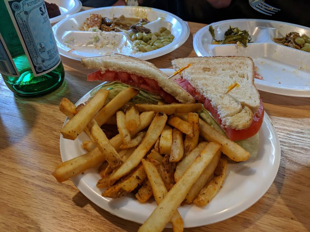 Stono Market and Tomato Shed Cafe | bakery | 842 Main Rd, Johns Island, SC 29455, USA | 8435599999 OR +1 843-559-9999