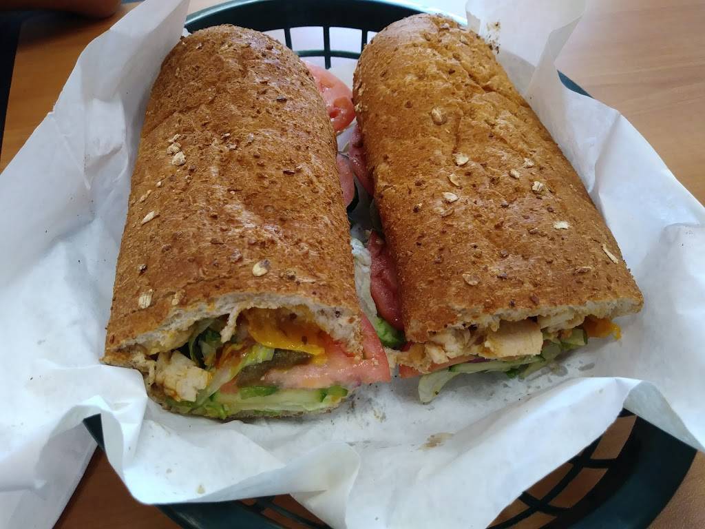 Subway | restaurant | 89 Park Pl Blvd, Barrie, ON L4N 6P4, Canada | 7057202333 OR +1 705-720-2333
