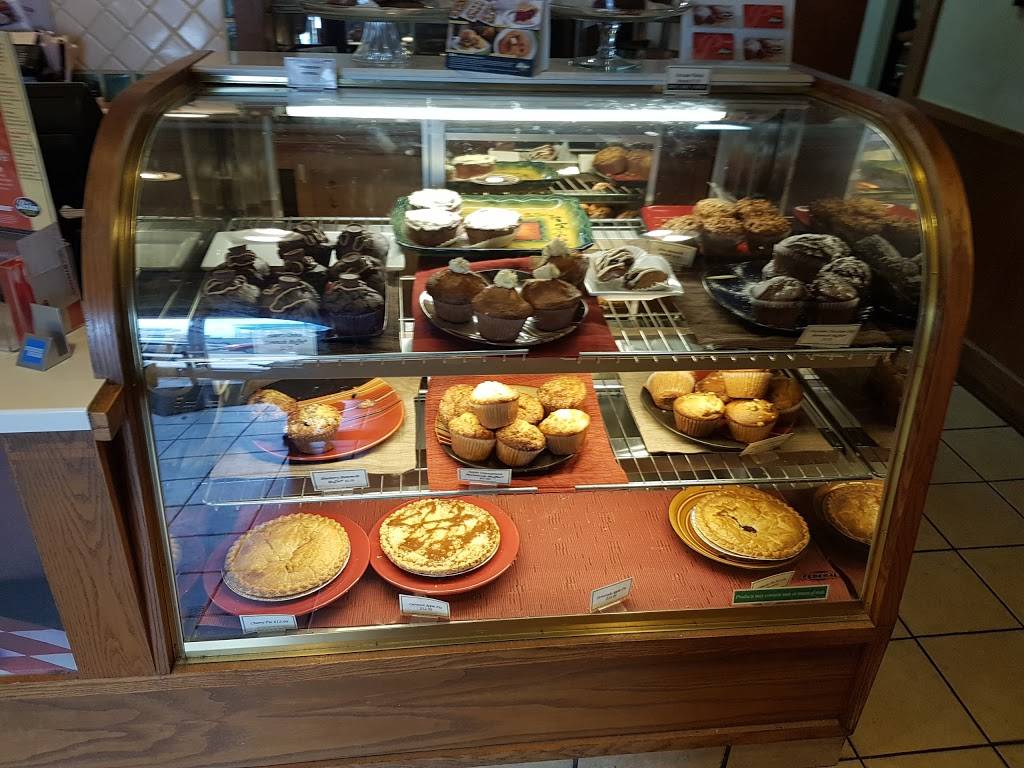 Perkins Restaurant & Bakery | restaurant | 3280 University Ave, Waterloo, IA 50701, USA | 3192356595 OR +1 319-235-6595