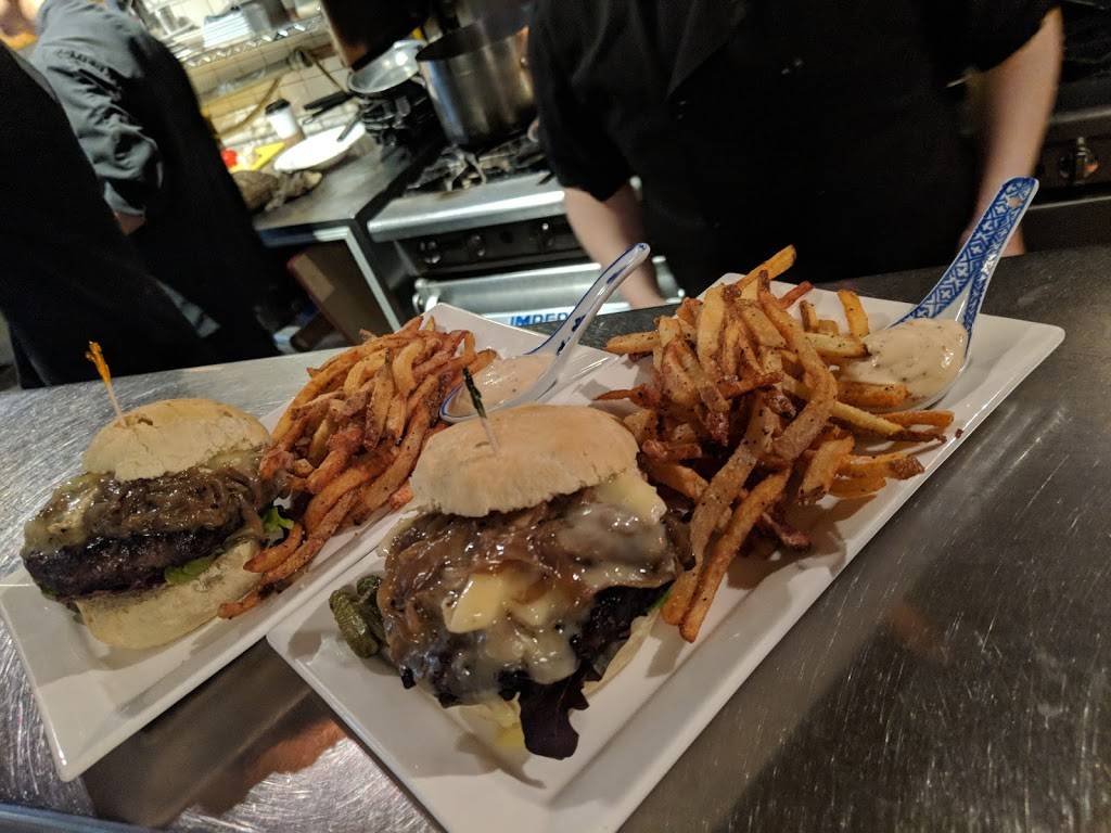 Bin 23 Restaurant | restaurant | 6 Carden St, Guelph, ON N1H 3A2, Canada | 5197802246 OR +1 519-780-2246