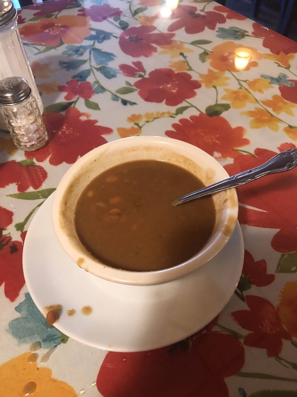 La Calenita Restaurant & Bakery | restaurant | 284 Morris Ave, Elizabeth, NJ 07208, USA | 9084694222 OR +1 908-469-4222