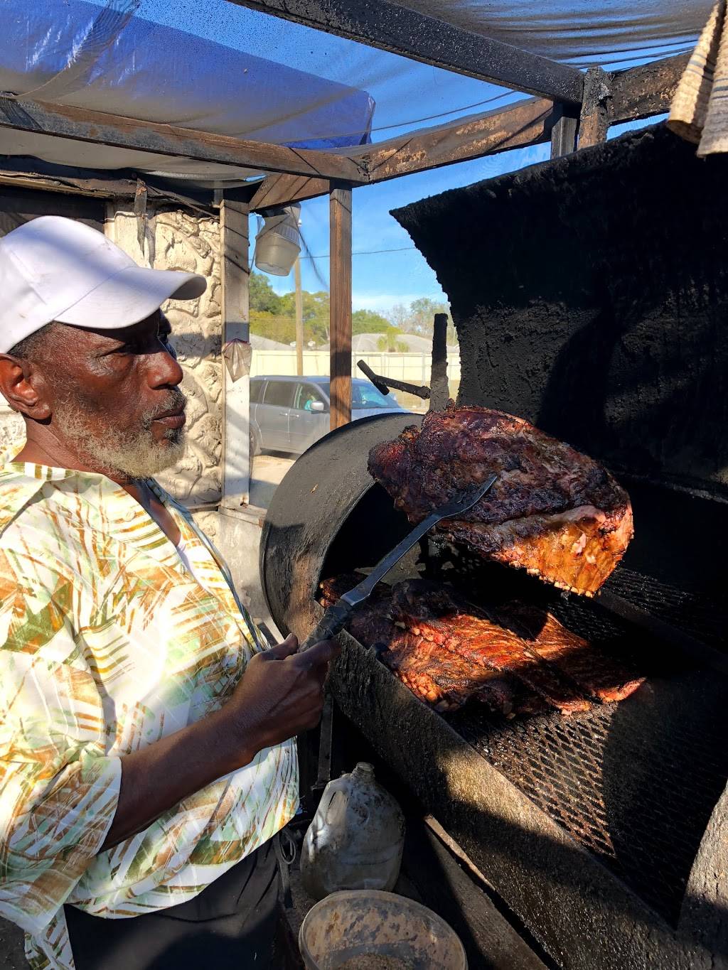 MCCARTERS BBQ | restaurant | 2675 Dr Martin Luther King Jr Blvd, Fort Myers, FL 33916, USA | 2396453468 OR +1 239-645-3468