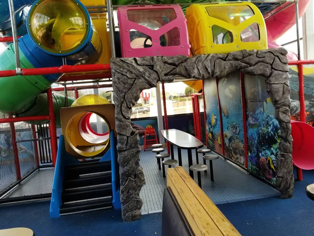 McDonalds | cafe | 3902 S Great SW Pkwy, Grand Prairie, TX 75052, USA | 9726417323 OR +1 972-641-7323