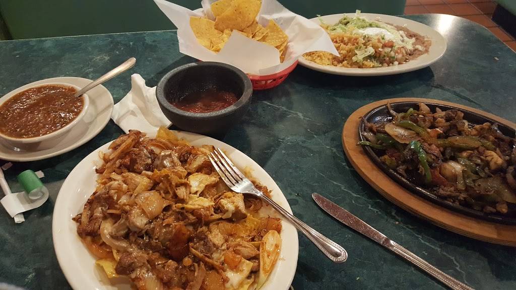 El Molcajete Mexican Restaurant | restaurant | 1308 Hillsboro Blvd, Manchester, TN 37355, USA | 9317286250 OR +1 931-728-6250