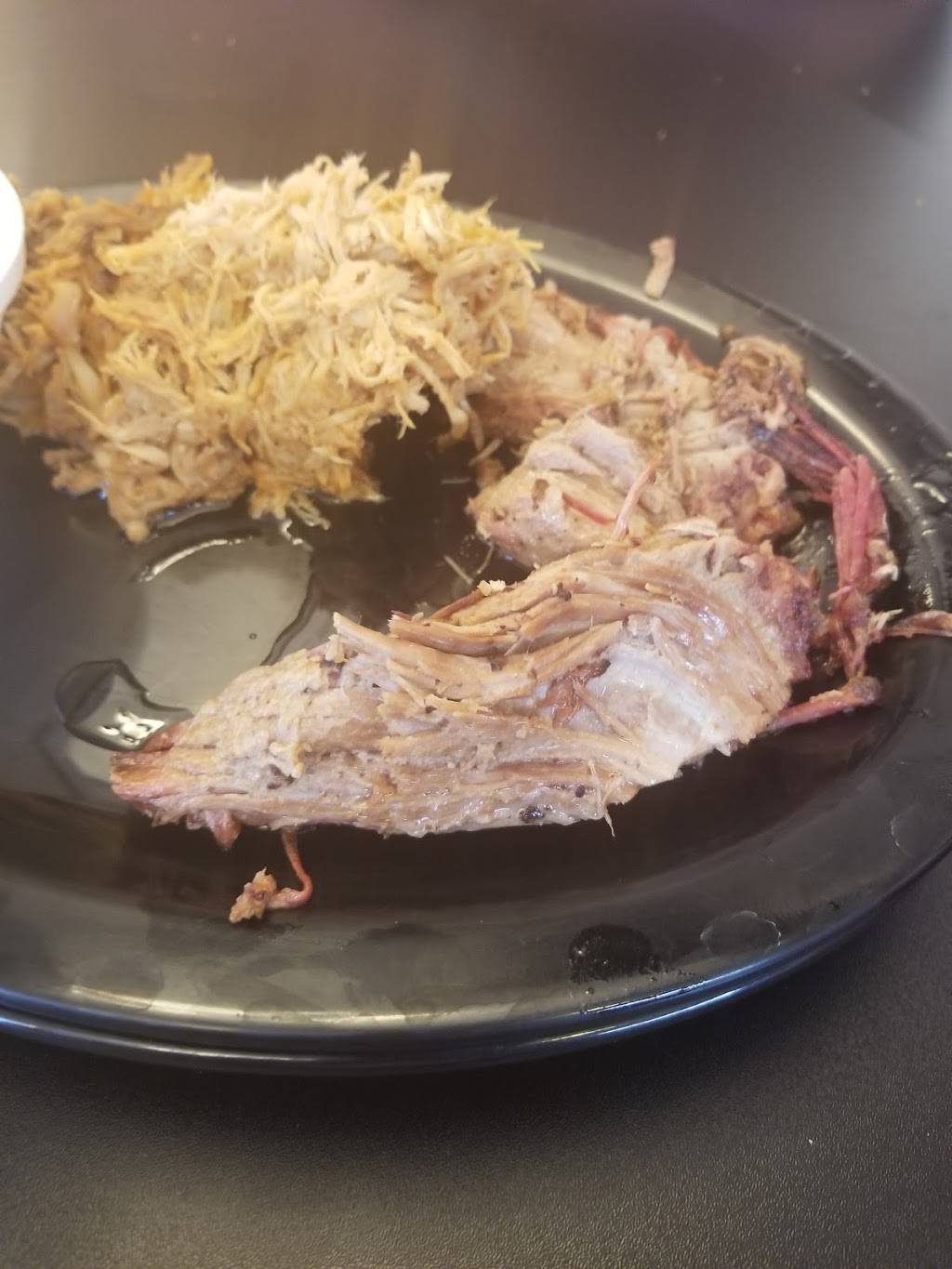 Alexander Bullitts Brewery & BBQ | restaurant | 131 N 3rd St, Bardstown, KY 40004, USA | 5023316177 OR +1 502-331-6177