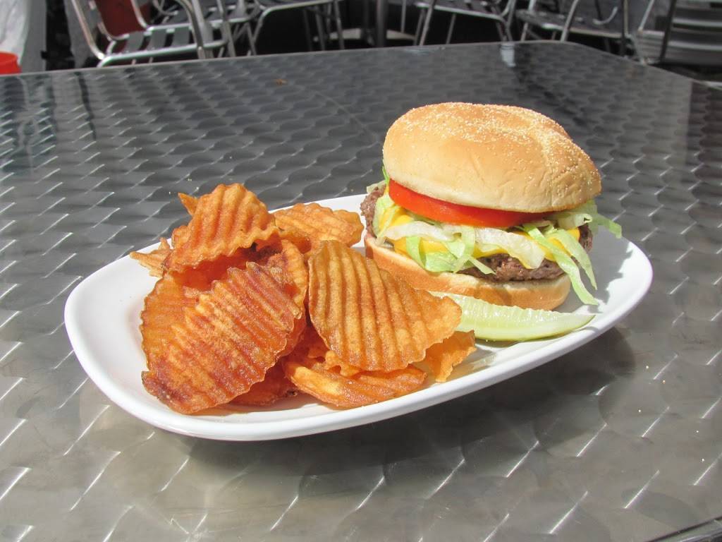 Golden Rye Grille | restaurant | 10745 Main St, New Middletown, OH 44442, USA | 3305429925 OR +1 330-542-9925