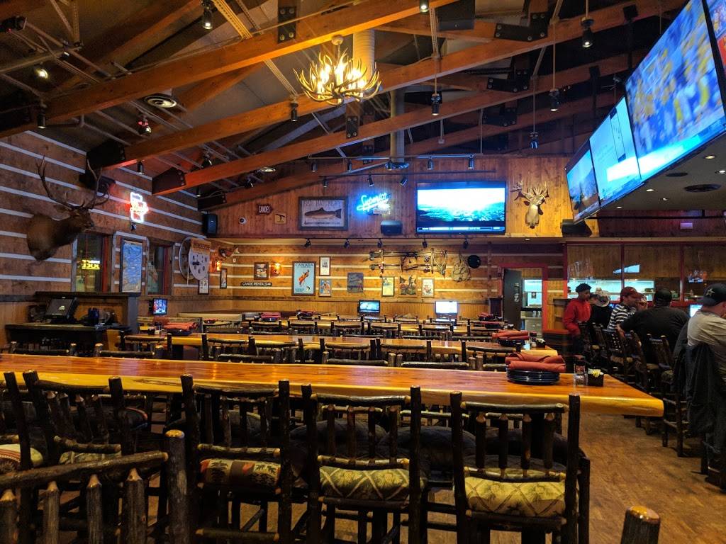 Twin Peaks | restaurant | 6650 N Fwy Service Rd E, Fort Worth, TX 76137, USA | 8177667462 OR +1 817-766-7462