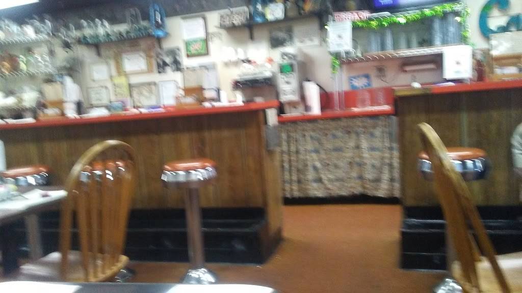 Moe Joe Country Diner | restaurant | 649 E Industrial Park Dr, Manchester, NH 03109, USA | 6036412993 OR +1 603-641-2993