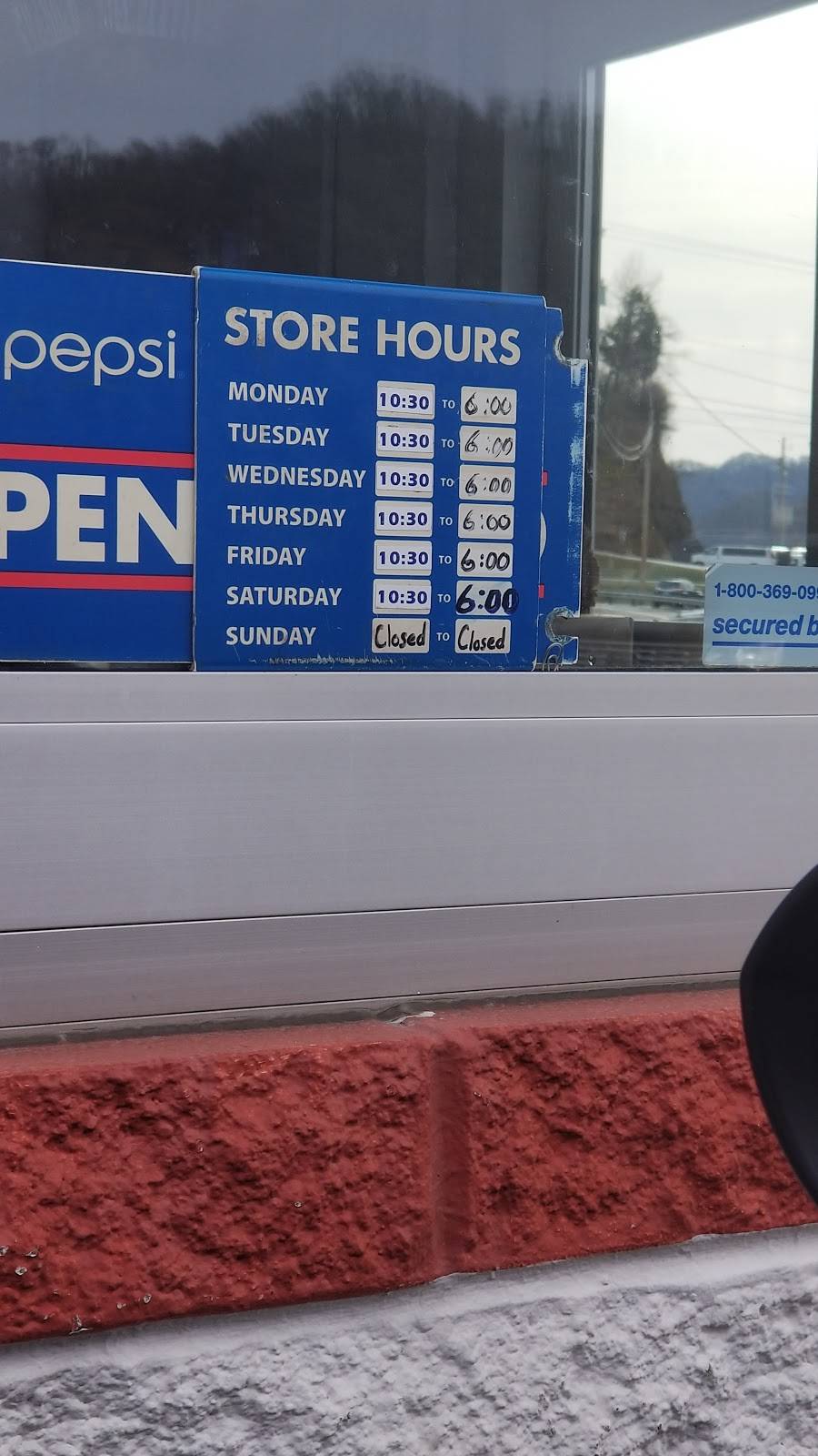 Sams Hotdog Stand of Pikeville | restaurant | 84 Weddington Branch Rd, Pikeville, KY 41501, USA | 6064322466 OR +1 606-432-2466