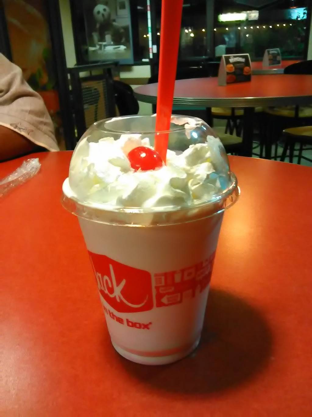 Jack in the Box | restaurant | 3150 E Washington St, Phoenix, AZ 85034, USA | 6022755083 OR +1 602-275-5083