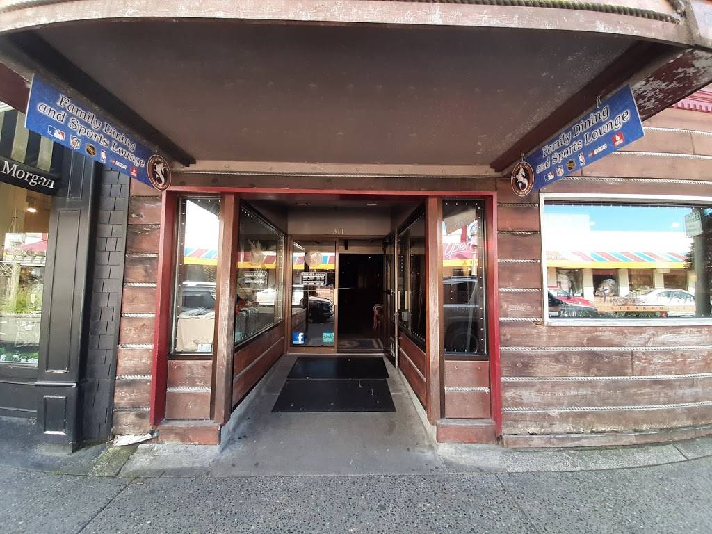 Twisted Fish Steakhouse and Sports Lounge | restaurant | 311 Broadway St, Seaside, OR 97138, USA | 5037383467 OR +1 503-738-3467