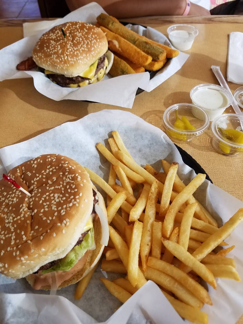 Farmer Boys | restaurant | 15617 Roy Rogers Dr, Victorville, CA 92394, USA | 7609517799 OR +1 760-951-7799