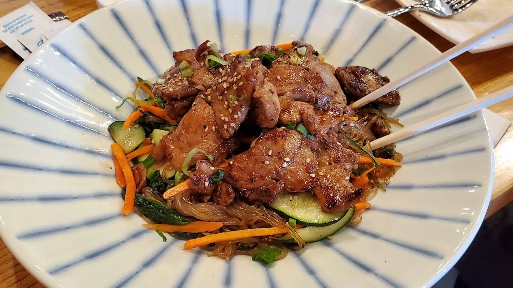 Noori Chicken | restaurant | 2321 E Beltline Ave NE Ste F, Grand Rapids Charter Township, MI 49525, USA | 6168053939 OR +1 616-805-3939