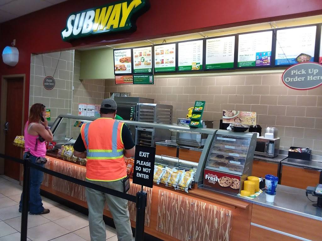 Subway | restaurant | 9977, I-35, Moore, TX 78057, USA | 8306632940 OR +1 830-663-2940