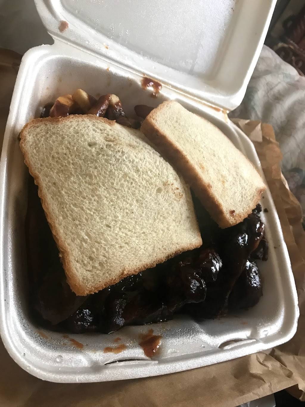 Qs Tips & Wings Bar B Que | restaurant | 2517 W 79th St, Chicago, IL 60652, USA | 7739126498 OR +1 773-912-6498