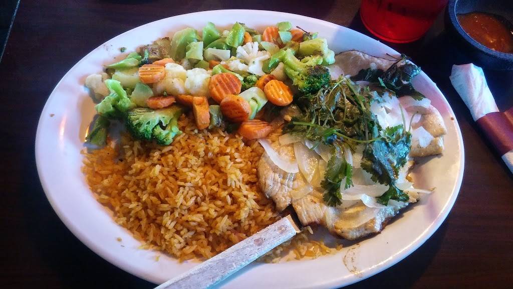 El Nopal Mexican Restaurant | restaurant | 2365 Landmark Way NE, Corydon, IN 47112, USA | 8127380300 OR +1 812-738-0300