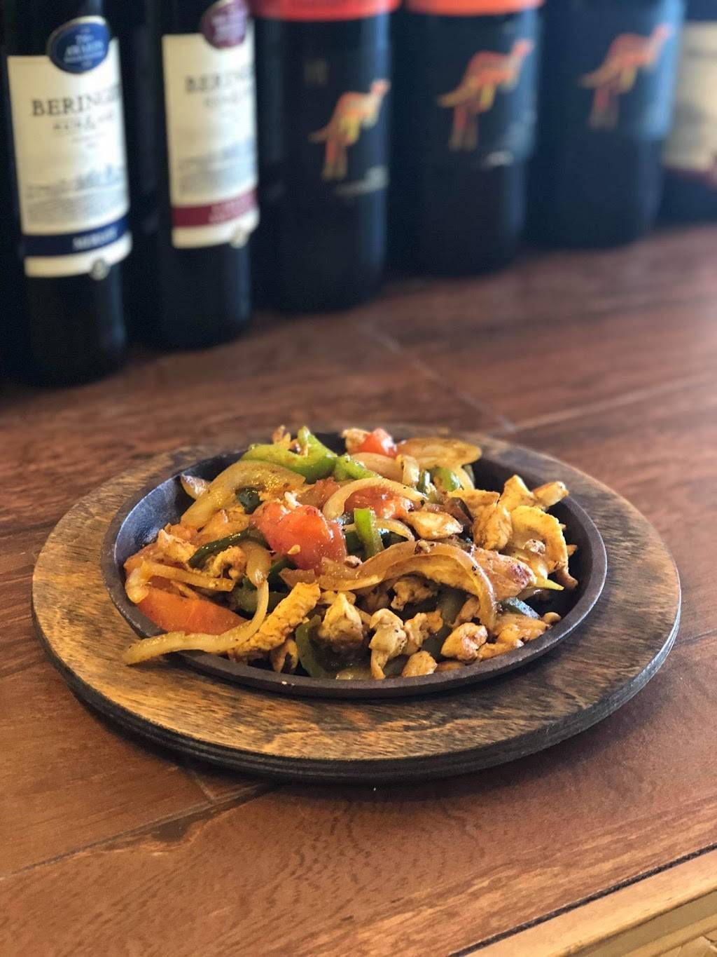 El Habanero mexican restaurant | restaurant | 3080 suite A, Wilma Rudolph Blvd, Clarksville, TN 37040, USA | 9319054341 OR +1 931-905-4341