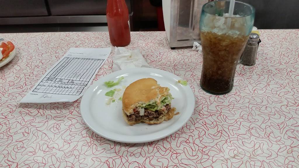 Original Dearmans Soda Shop | restaurant | 7633 Jefferson Hwy, Baton Rouge, LA 70809, USA | 2259241391 OR +1 225-924-1391