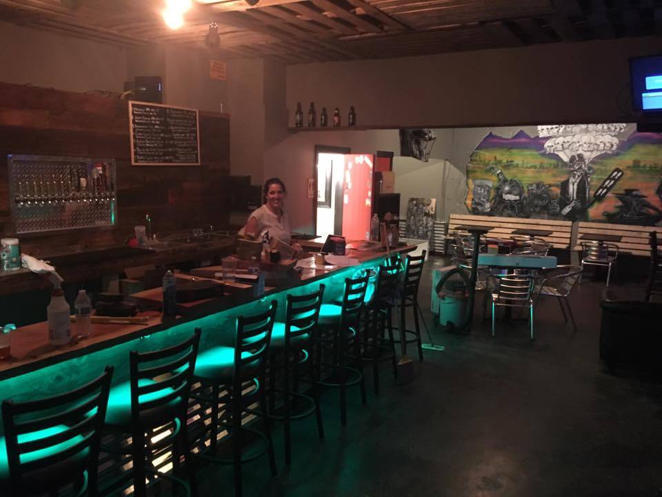 Doomsday Brewing Safe House | restaurant | 1919 Main St, Vancouver, WA 98660, USA | 3605037649 OR +1 360-503-7649