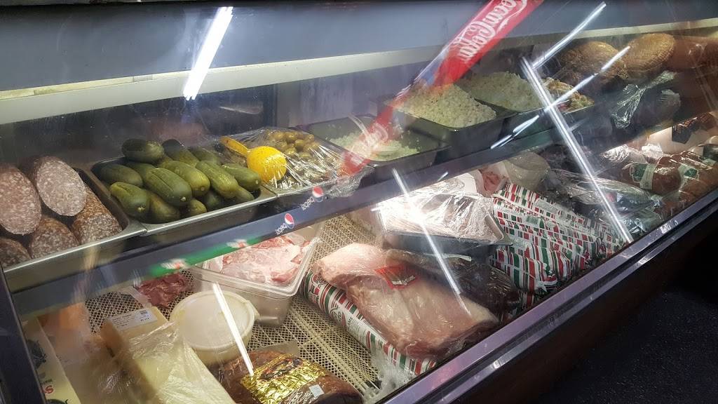 Busy Bee Market | restaurant | 2413 S Walker Ave, San Pedro, CA 90731, USA | 3108328660 OR +1 310-832-8660