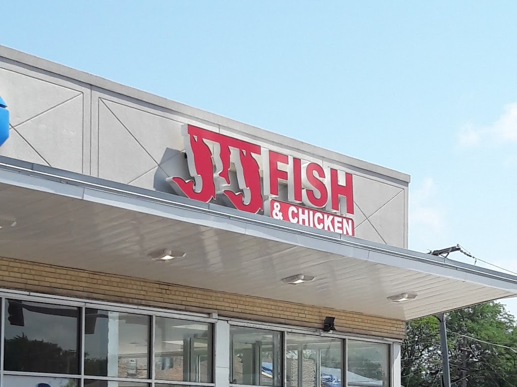 JJ fish and chicken | restaurant | 251 W 144th St, Riverdale, IL 60827, USA | 7088800674 OR +1 708-880-0674