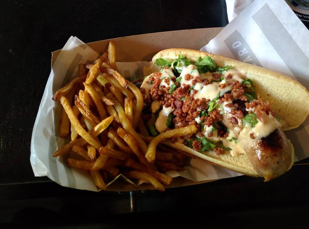 The Vanguard | restaurant | 2659 S Kinnickinnic Ave, Milwaukee, WI 53207, USA | 4145393593 OR +1 414-539-3593