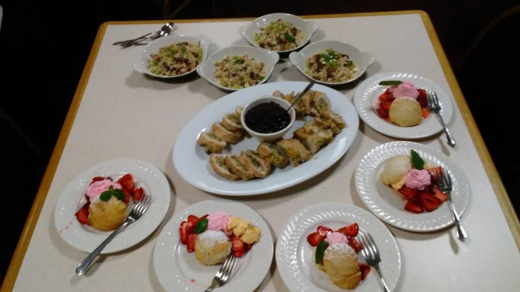 Nobiles Italian Restaurant | restaurant | 20 S 4th St, Youngwood, PA 15697, USA | 7249253766 OR +1 724-925-3766