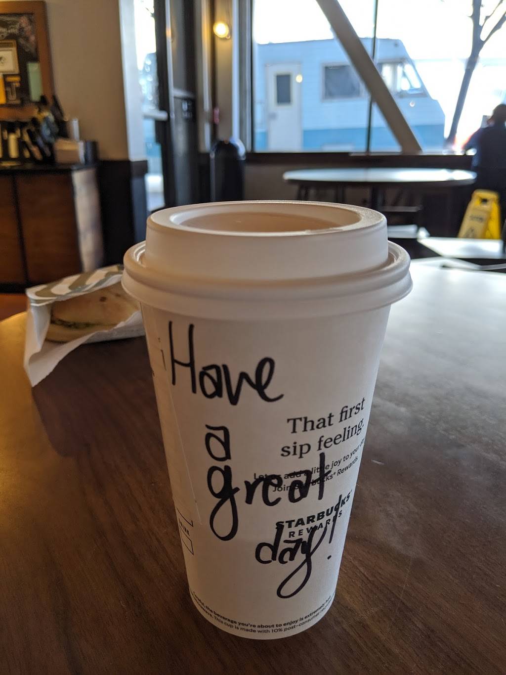 Starbucks | cafe | 2727 Mariposa St, San Francisco, CA 94110, USA | 4155522649 OR +1 415-552-2649