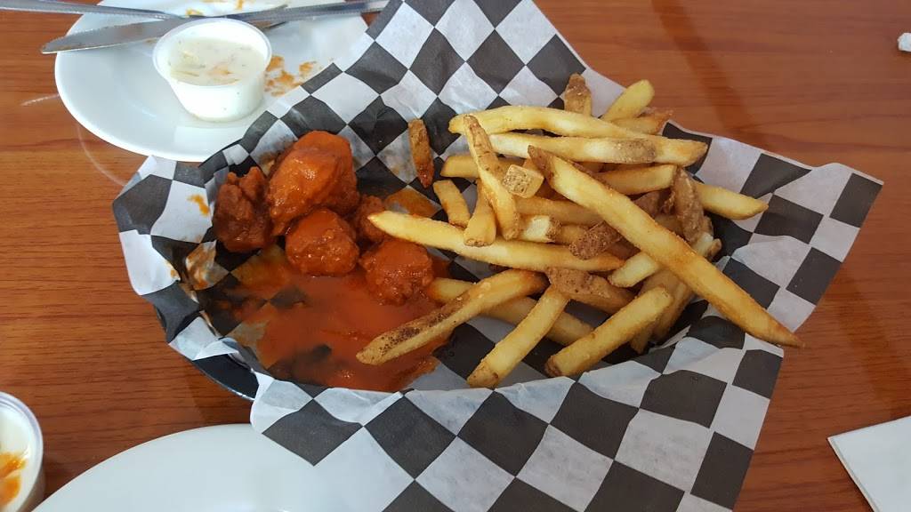 Kellys Burgers & Beer | restaurant | 650 N Wickham Rd, Melbourne, FL 32935, USA | 3216104580 OR +1 321-610-4580