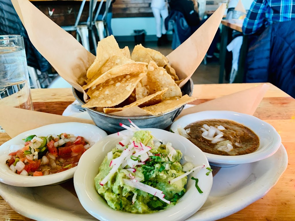 Port Fonda | restaurant | 4141 Pennsylvania Ave, Kansas City, MO 64111, USA | 8163211131 OR +1 816-321-1131