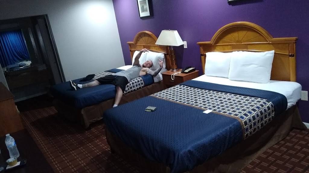 Executive Inn & Suites Houston | restaurant | 6711 Telephone Rd, Houston, TX 77061, USA | 7136457666 OR +1 713-645-7666