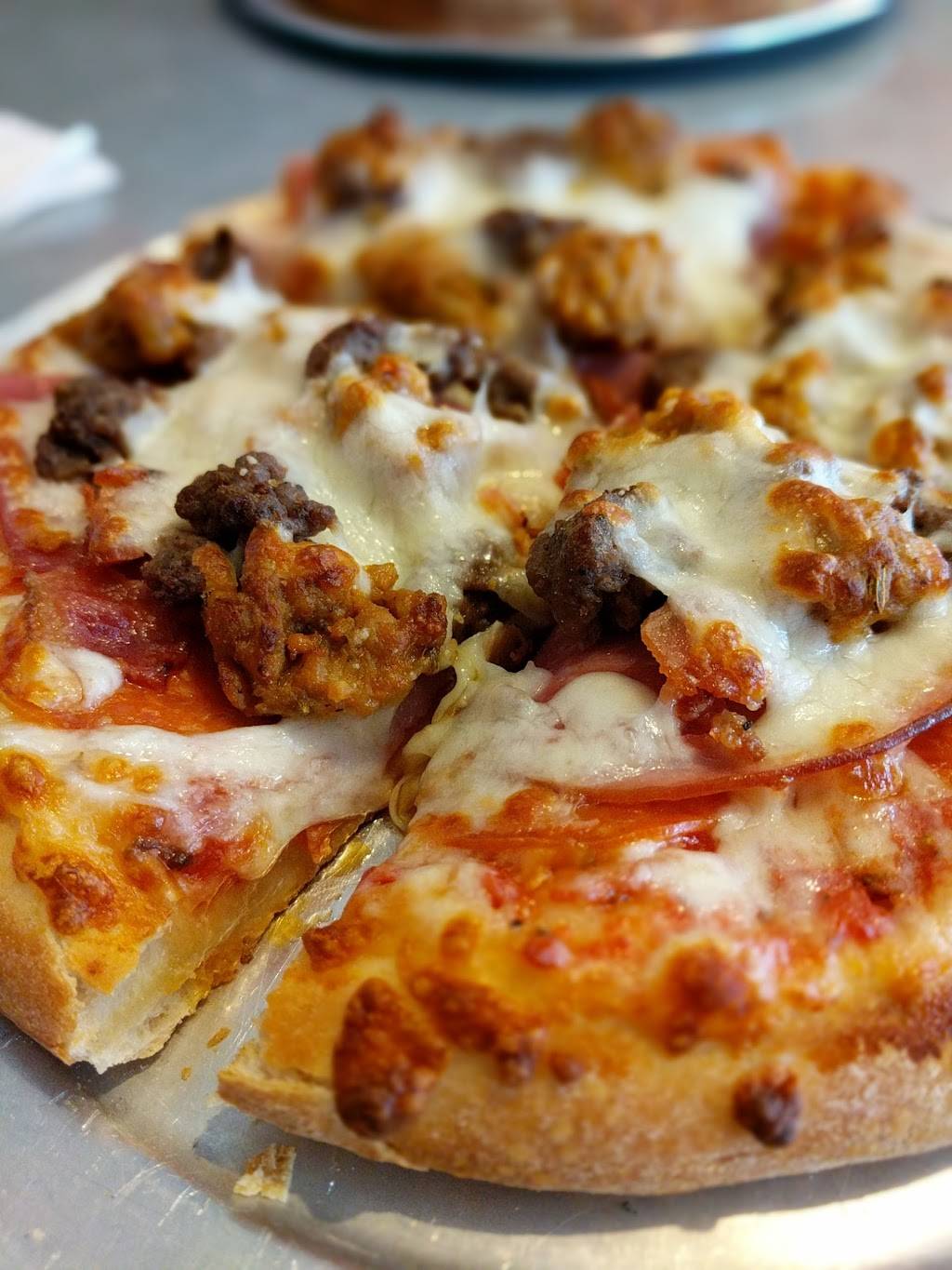 Romes Pizza | restaurant | 10038 Potranco Rd, San Antonio, TX 78245, USA | 2106805000 OR +1 210-680-5000