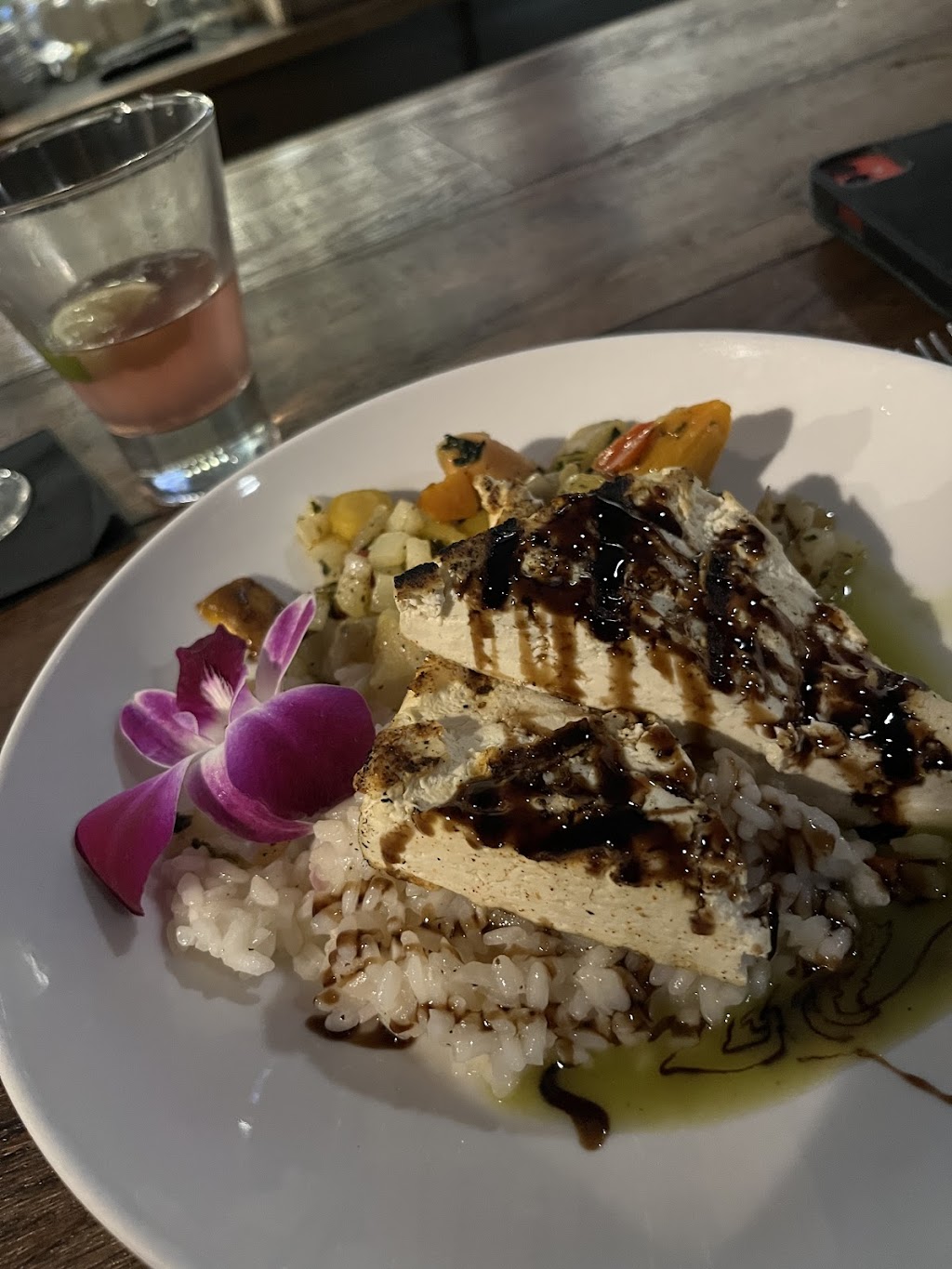 Bar Zin | restaurant | 4924 1st Coast Hwy, Fernandina Beach, FL 32034, USA | 9043106620 OR +1 904-310-6620