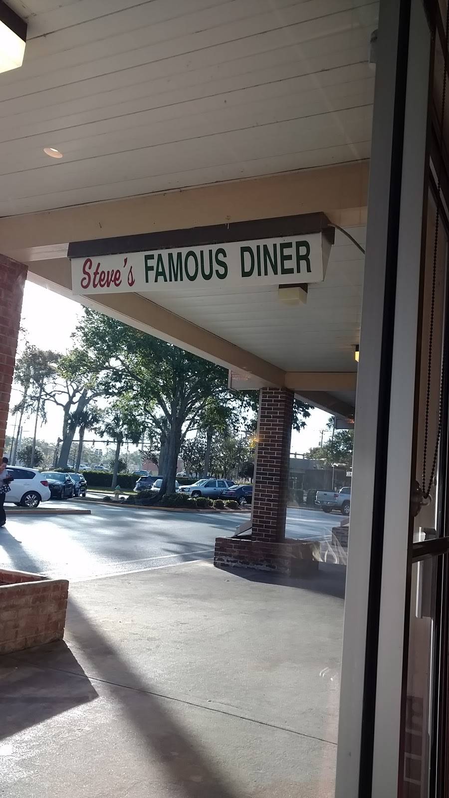 Steves Famous Diner | restaurant | 1584 S Nova Rd, Daytona Beach, FL 32114, USA | 3862520101 OR +1 386-252-0101