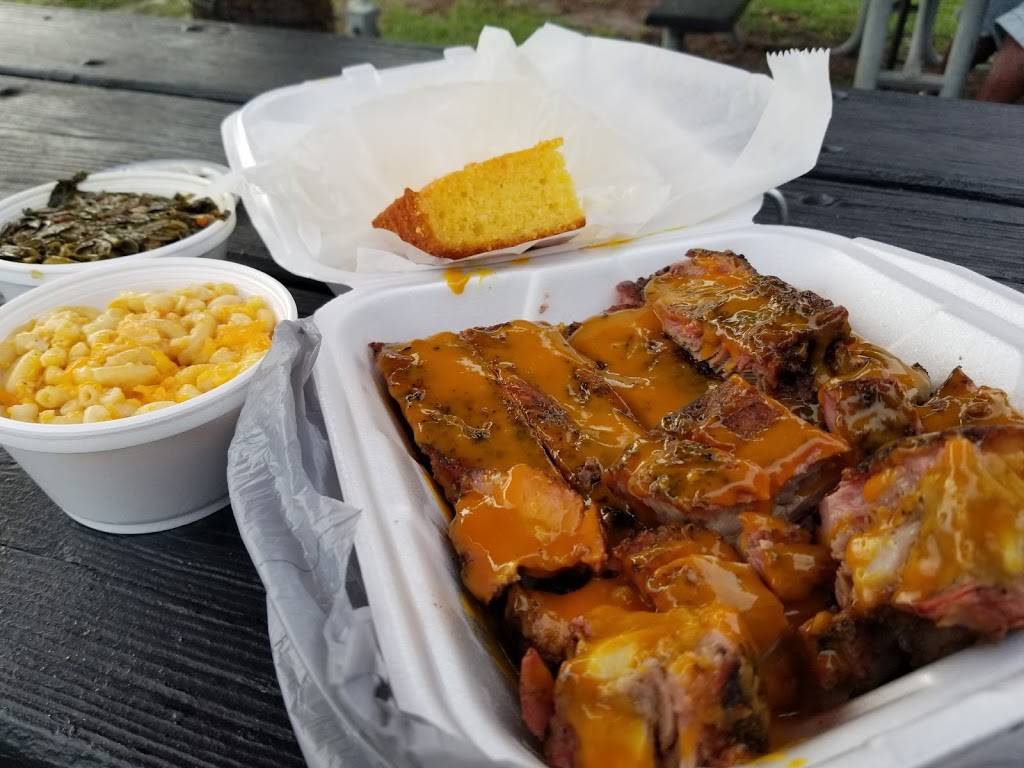 Father & Sons Smoke Til-U-Choke Bar B-Q | restaurant | 1550 FL-7, Lauderhill, FL 33313, USA | 7542165177 OR +1 754-216-5177