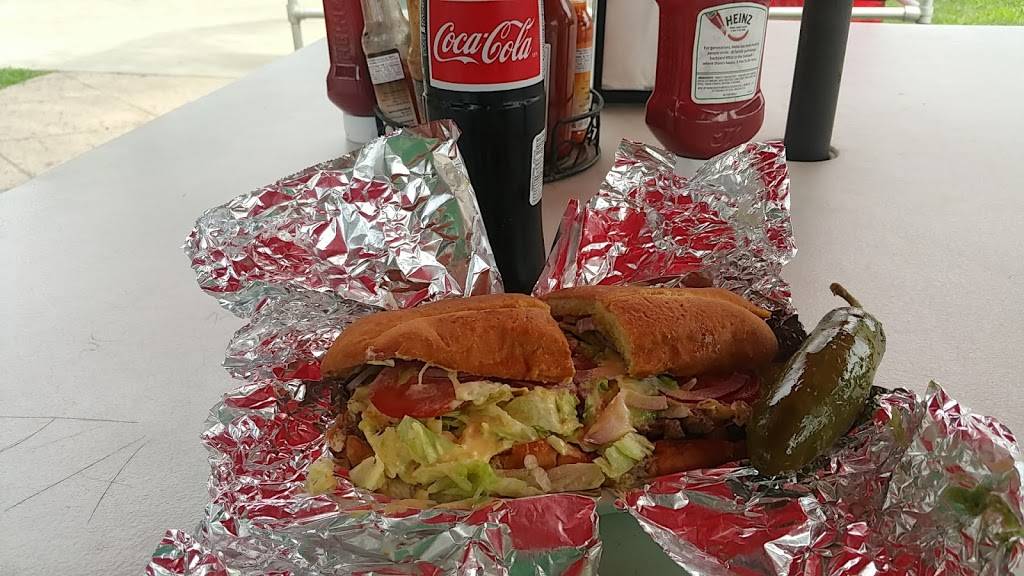 Mariscos Los Compadres | restaurant | 376 W Tulare St, Dinuba, CA 93618, USA | 5595913659 OR +1 559-591-3659