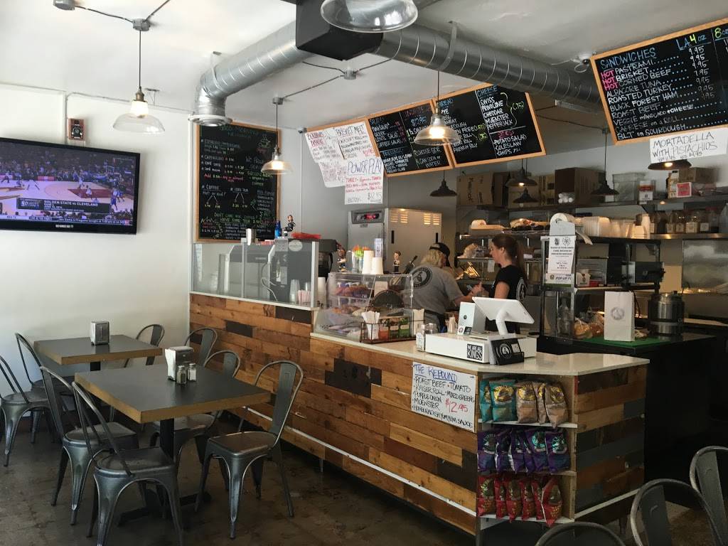 Kings Deli | restaurant | 109 N Pass Ave, Burbank, CA 91505, USA | 8185614405 OR +1 818-561-4405