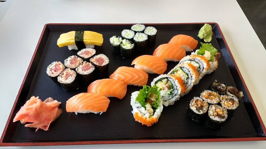 SUSHIOLOGY Lake Buena Vista | restaurant | 12211 Regency Village Dr #7, Orlando, FL 32821, USA | 4072394920 OR +1 407-239-4920