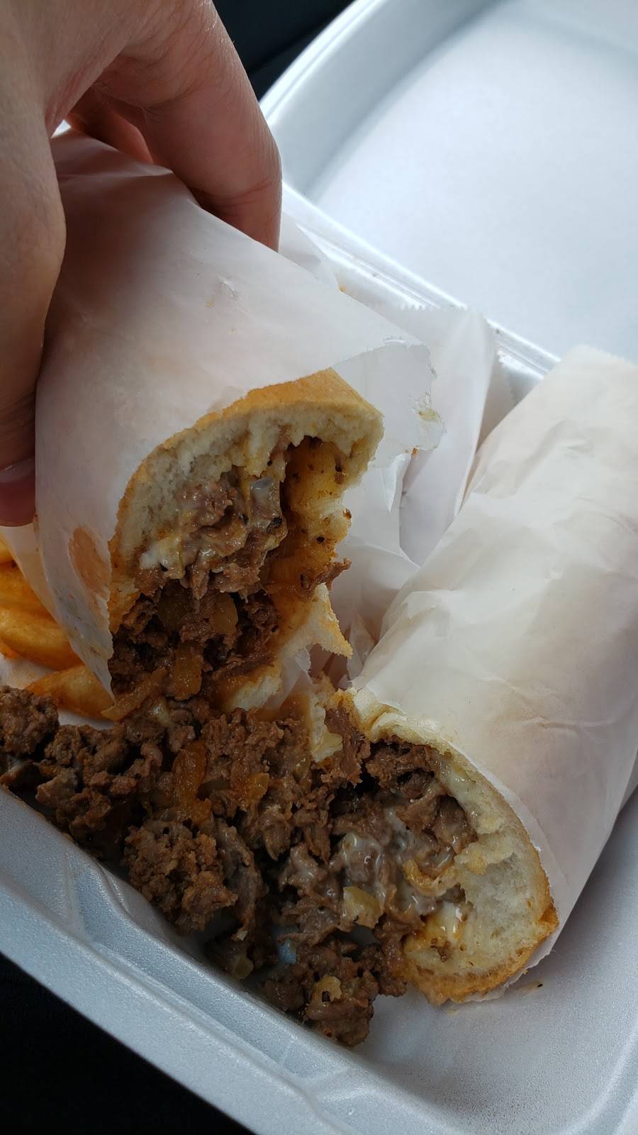 Fat Phillys | restaurant | 2700 Azalea Garden Rd, Norfolk, VA 23513, USA | 7578571600 OR +1 757-857-1600