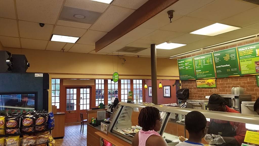 Subway | meal takeaway | 5725 Essen Ln Suite A, Baton Rouge, LA 70810, USA | 2257661226 OR +1 225-766-1226