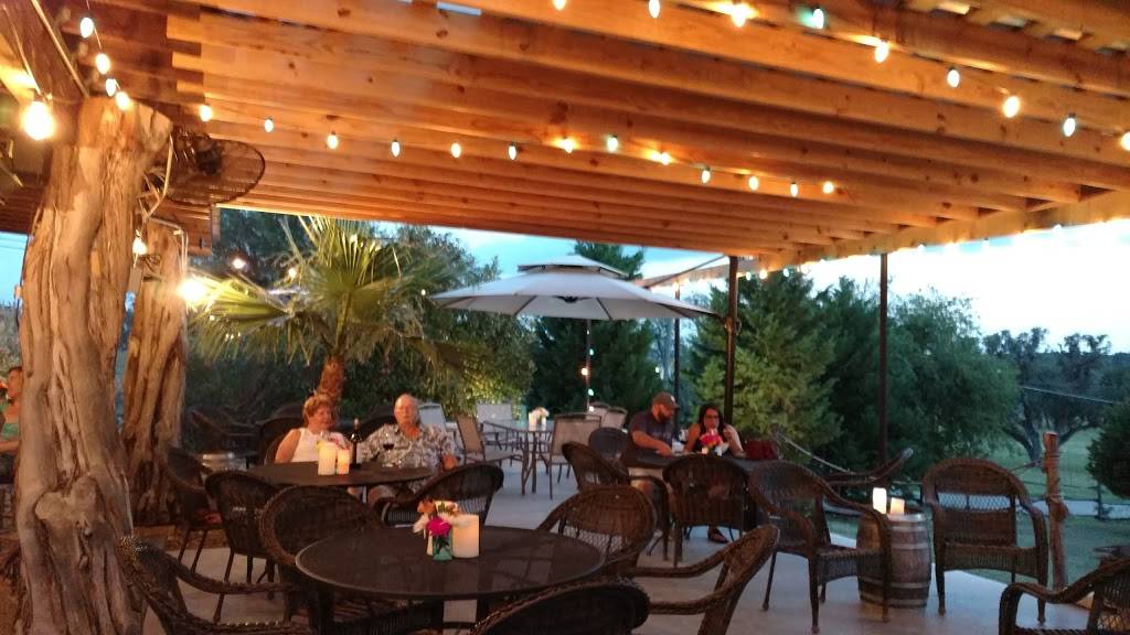 THE CLUB at Barons CreekSide | restaurant | 316 Goehmann Ln, Fredericksburg, TX 78624, USA | 8309923421 OR +1 830-992-3421