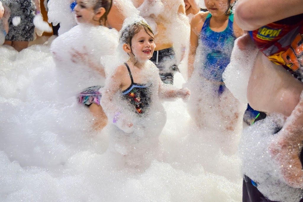 Chaos Water Park | restaurant | 5152 Fairview Dr, Eau Claire, WI 54701, USA | 8448552724 OR +1 844-855-2724