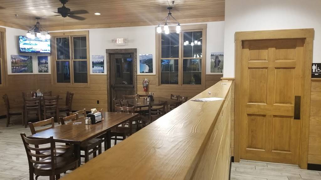 Mamas Chicken Kitchen | restaurant | 1244 East Pkwy, Gatlinburg, TN 37738, USA | 8654121333 OR +1 865-412-1333