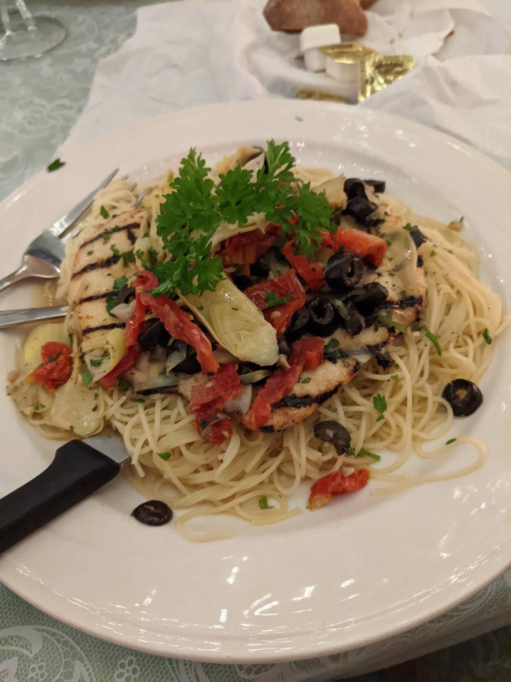 Macera’s restaurant | restaurant | 957 Reservoir Ave, Cranston, RI 02910, USA | 4014635303 OR +1 401-463-5303