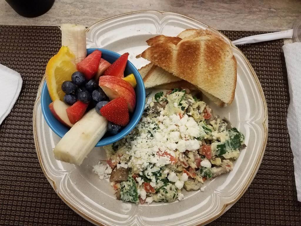 The Gathering Place | restaurant | 8359 Beacon Blvd, Fort Myers, FL 33907, USA | 2394252626 OR +1 239-425-2626