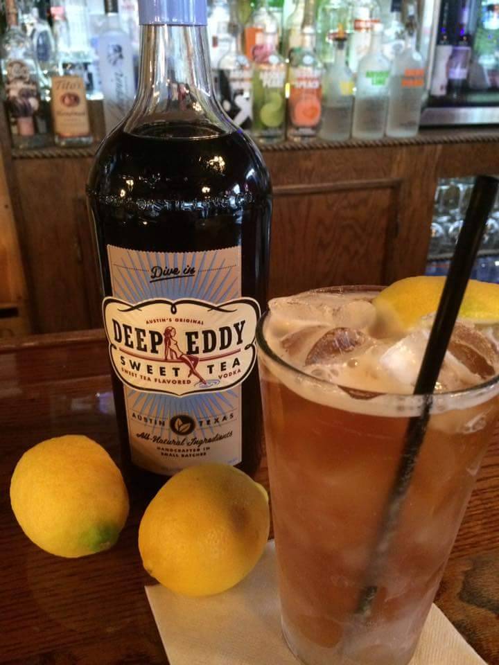 Chalet Sports Bar & Grill | restaurant | 2627 TX-361, Ingleside, TX 78362, USA | 3617763131 OR +1 361-776-3131