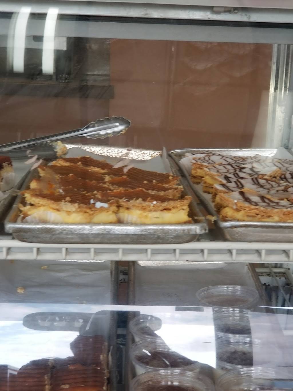 Todo En Uno | bakery | 6601 W Flagler St, Miami, FL 33144, USA | 3052636934 OR +1 305-263-6934