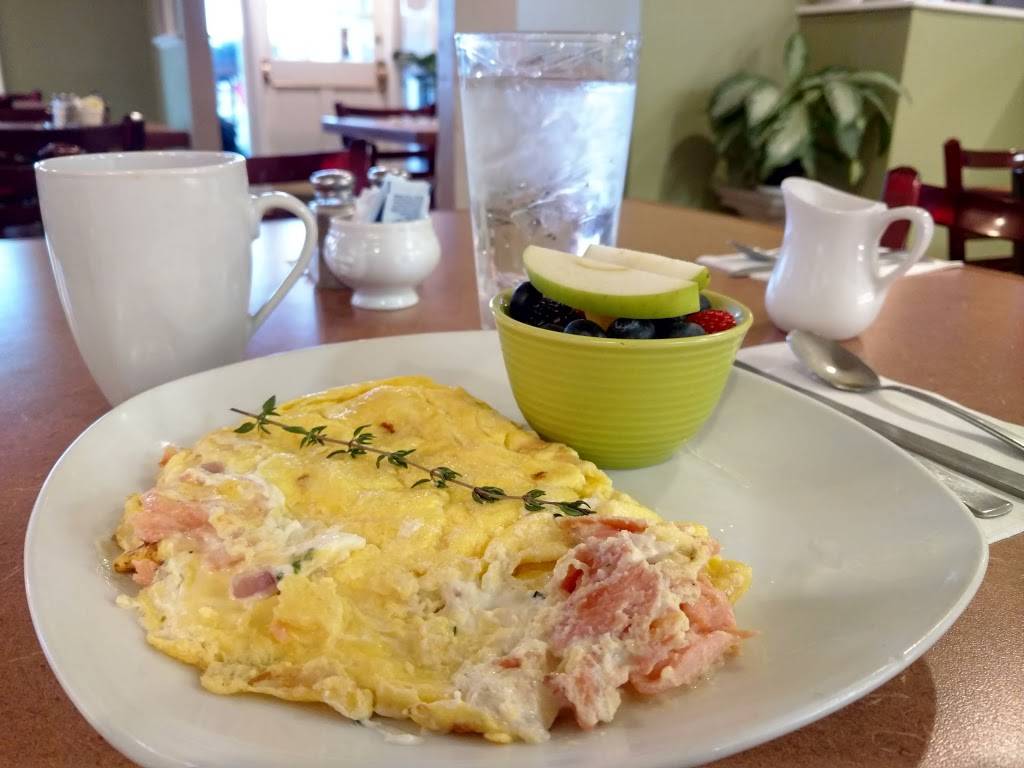 Green Apple Café | cafe | 57 Water St, North Andover, MA 01845, USA | 9789655102 OR +1 978-965-5102