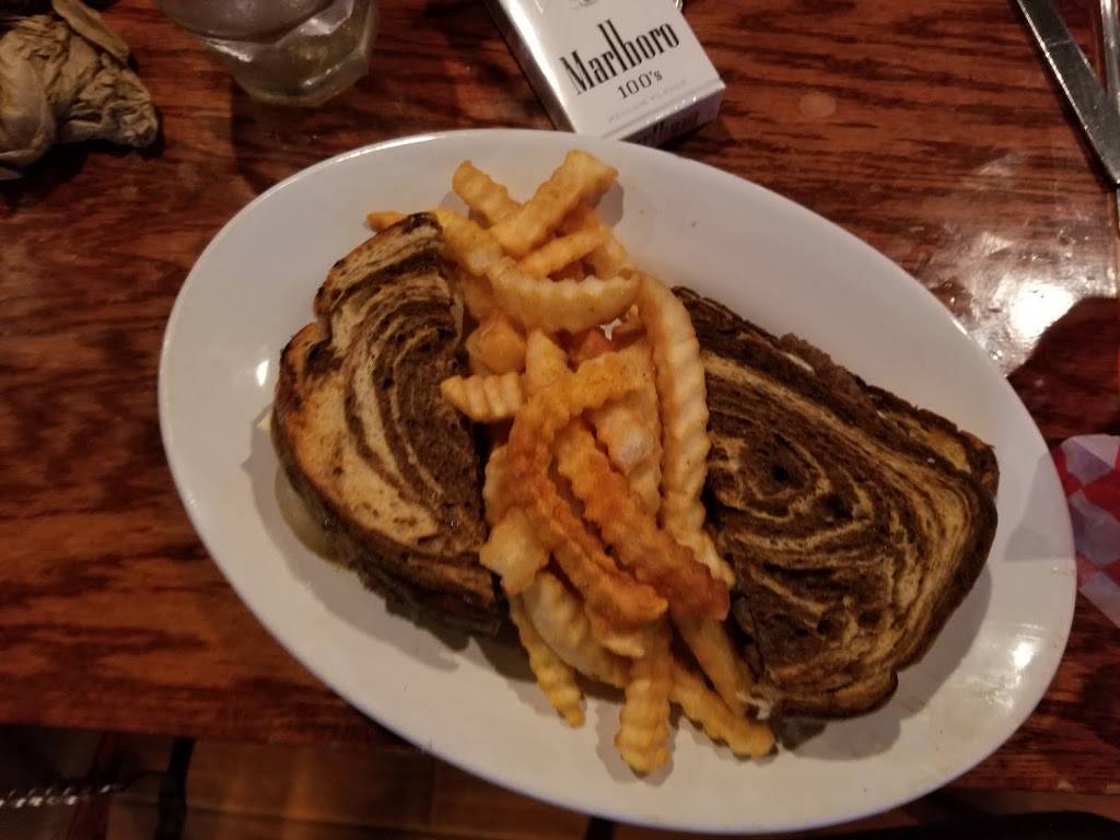 Duke’s Brewhouse | restaurant | 2212 James L Redman Pkwy, Plant City, FL 33563, USA | 8137522700 OR +1 813-752-2700