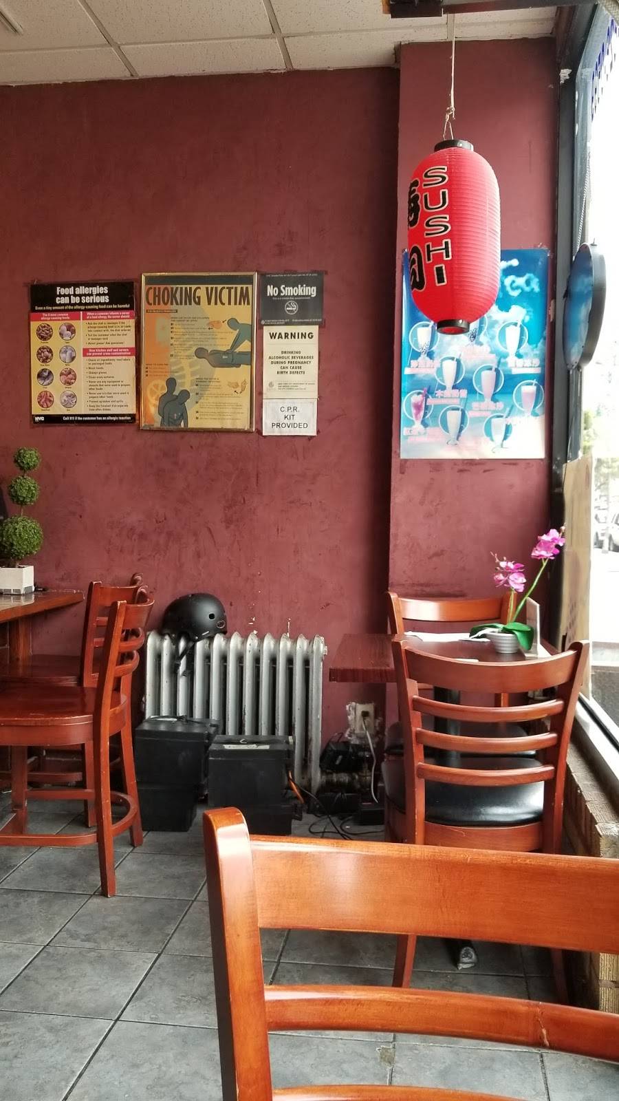 Oishii | restaurant | 37-04 Ditmars Blvd, Astoria, NY 11105, USA | 7186260588 OR +1 718-626-0588